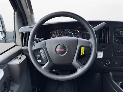 2022 GMC Savana Cutaway 3500 Base