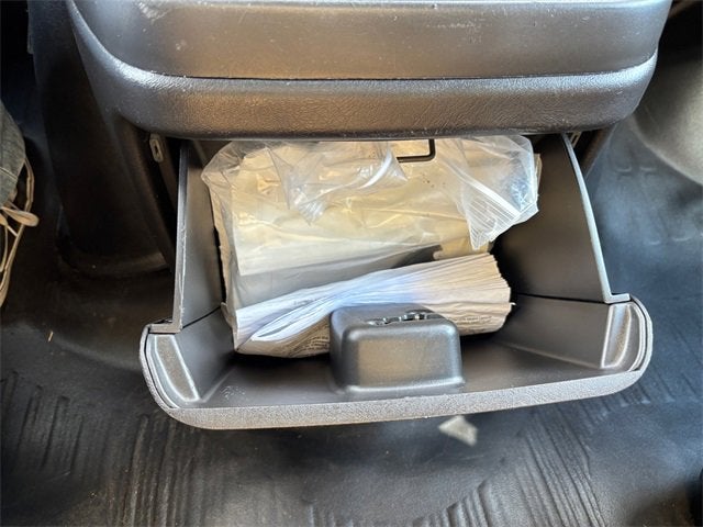 2022 GMC Savana Cutaway 3500 Base