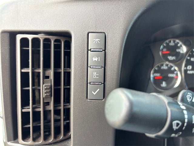 2022 GMC Savana Cutaway 3500 Base