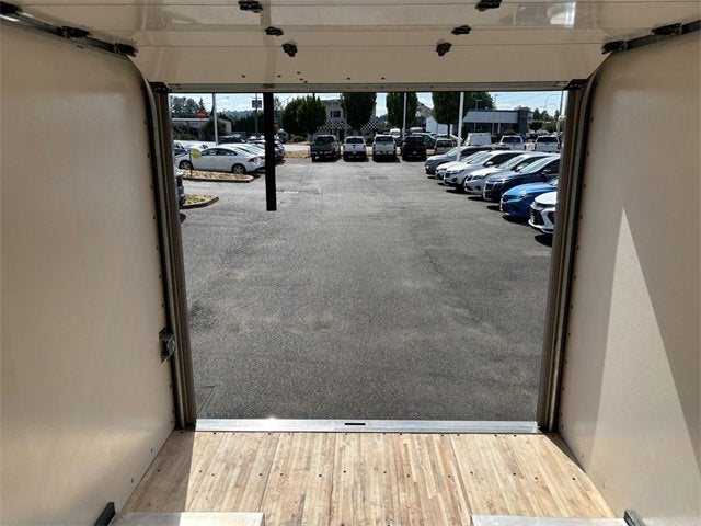 2022 GMC Savana Cutaway 3500 Base