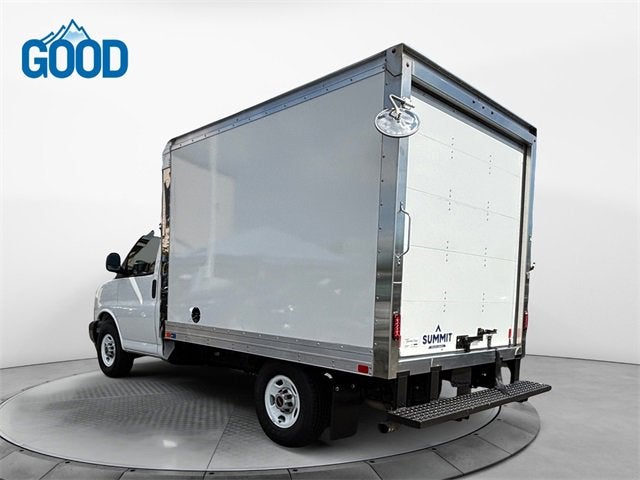 2022 GMC Savana Cutaway 3500 Base