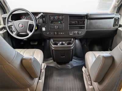 2022 GMC Savana Cutaway 3500 Base