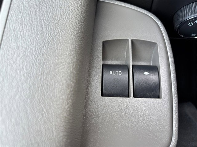 2023 GMC Savana Cutaway 3500 1WT