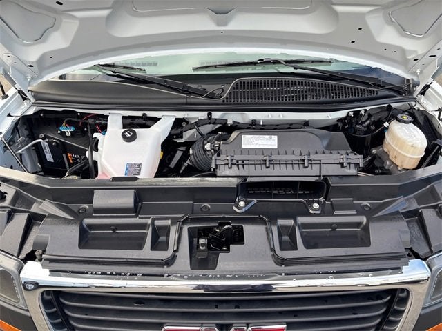 2023 GMC Savana Cutaway 3500 1WT