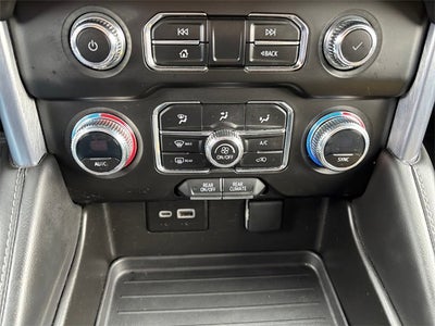 2023 GMC Yukon XL SLE