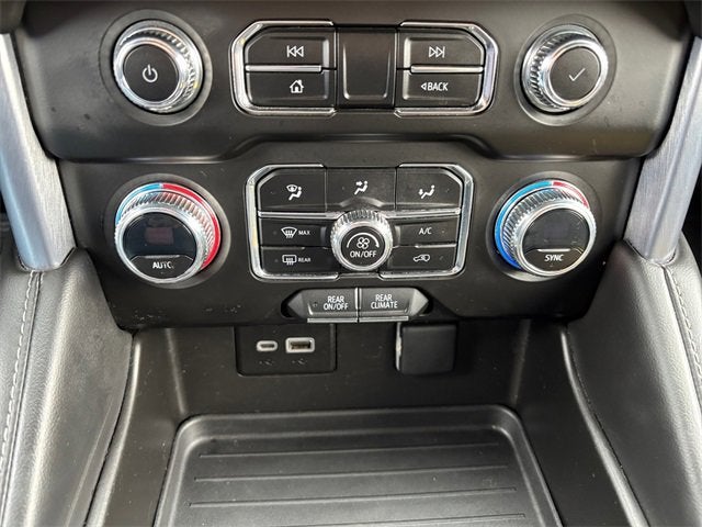 2023 GMC Yukon XL SLE