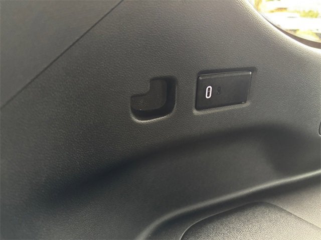 2023 GMC Yukon XL SLE