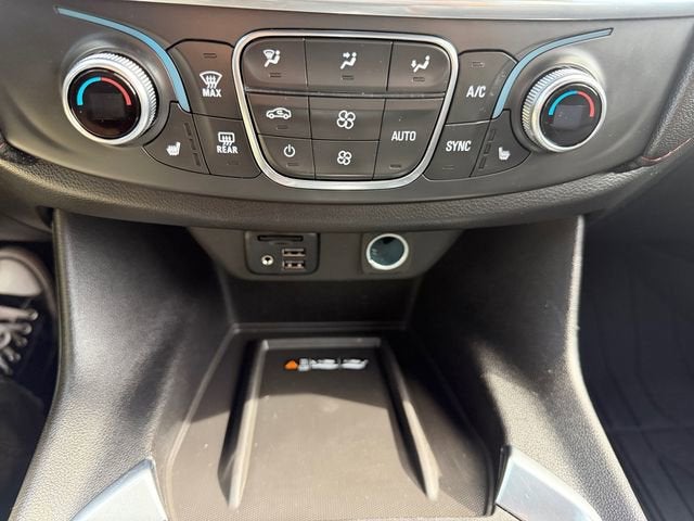 2022 Chevrolet Traverse RS