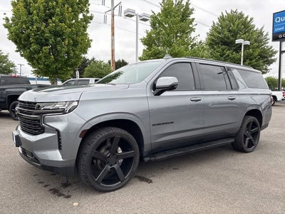 2022 Chevrolet Suburban RST