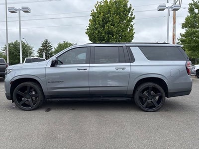 2022 Chevrolet Suburban RST