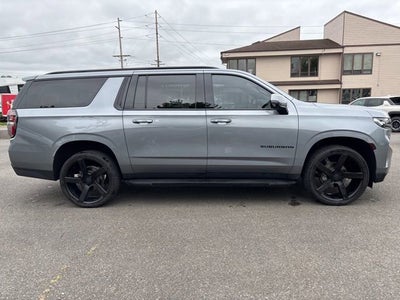 2022 Chevrolet Suburban RST