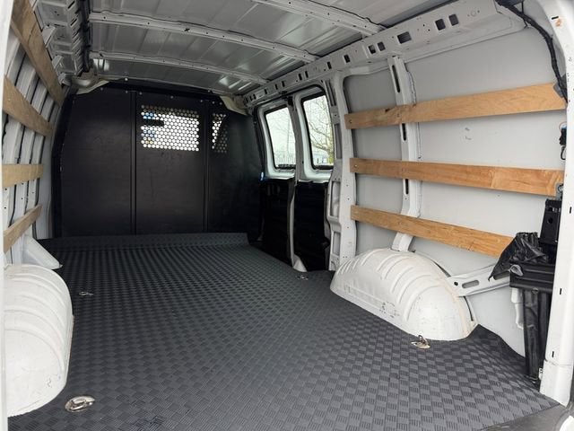 2024 GMC Savana Cargo 2500 Work Van