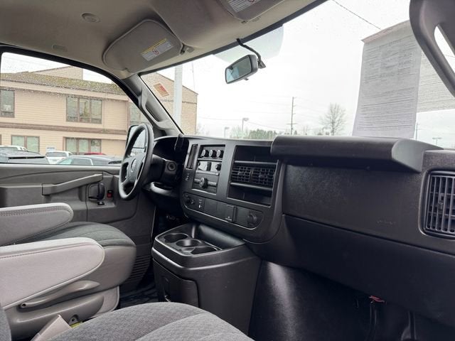 2024 GMC Savana Cargo 2500 Work Van