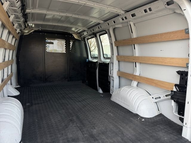 2024 GMC Savana Cargo 2500 Work Van