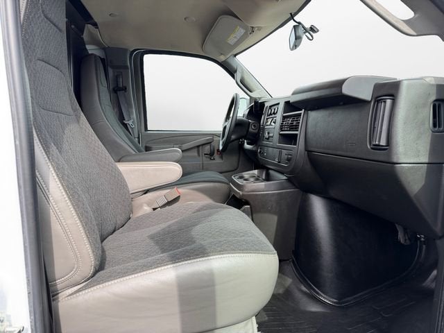 2024 GMC Savana Cargo 2500 Work Van