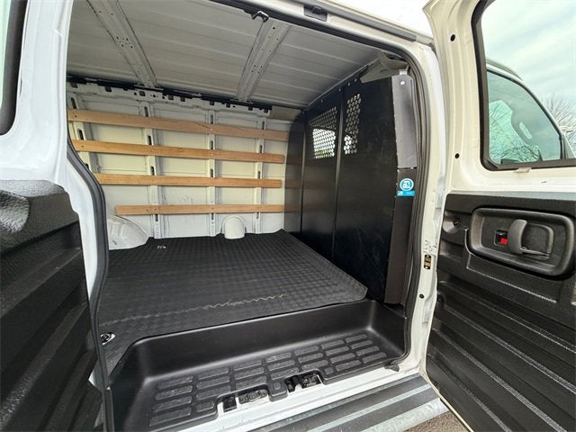 2024 GMC Savana Cargo 2500 Work Van