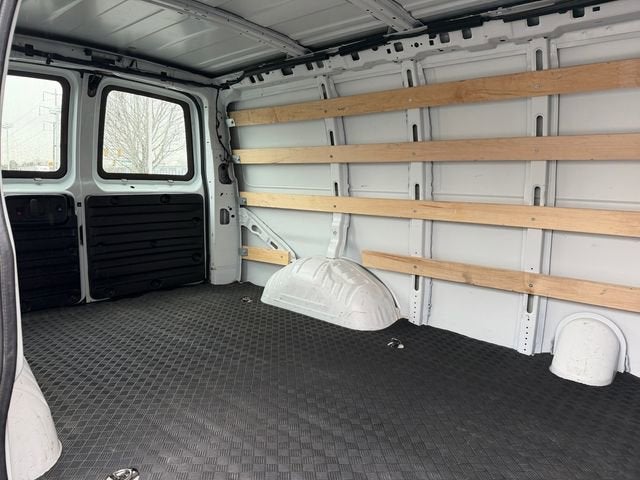 2024 GMC Savana Cargo 2500 Work Van