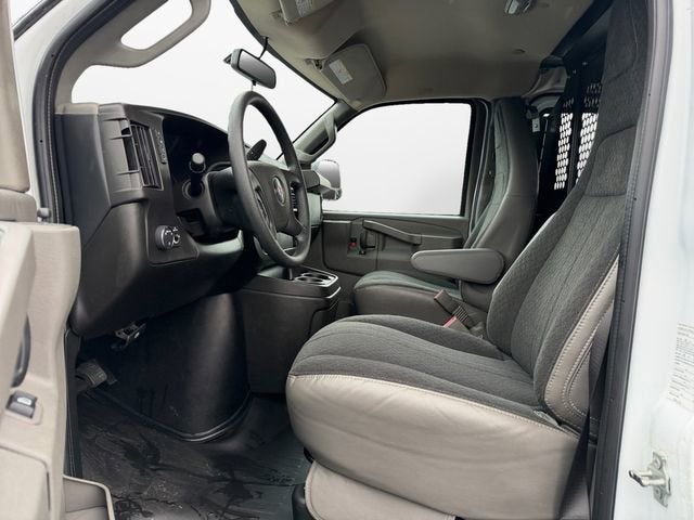 2024 GMC Savana Cargo 2500 Work Van