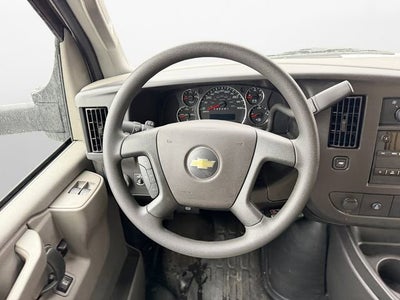 2025 Chevrolet Express Cutaway 3500 1WT