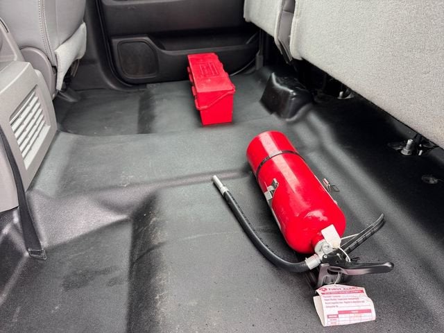 2022 INTERNATIONAL CV515 Base