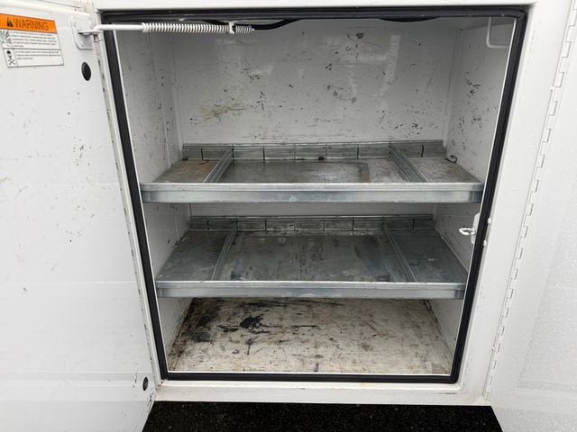 2022 INTERNATIONAL CV515 Base