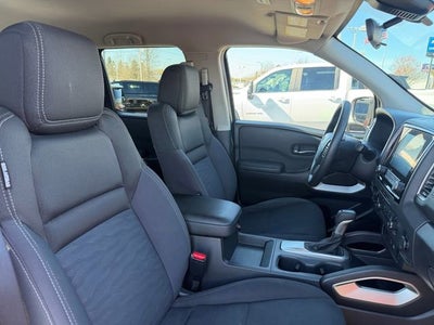 2023 Nissan Frontier SV