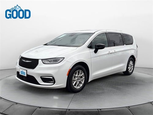 2024 Chrysler Pacifica Touring