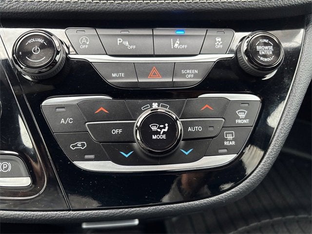 2024 Chrysler Pacifica Touring