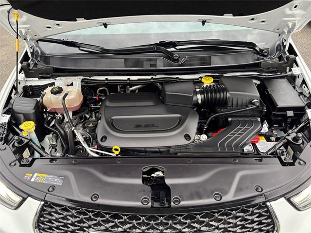 2024 Chrysler Pacifica Touring