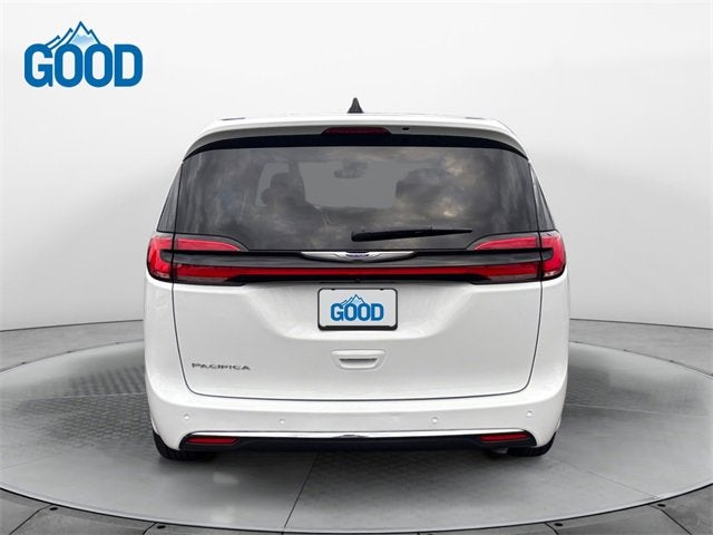 2024 Chrysler Pacifica Touring