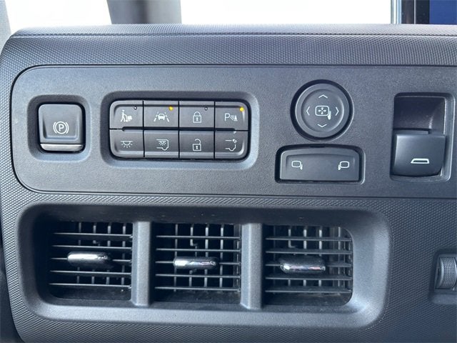 2024 BrightDrop Zevo 400 EJY