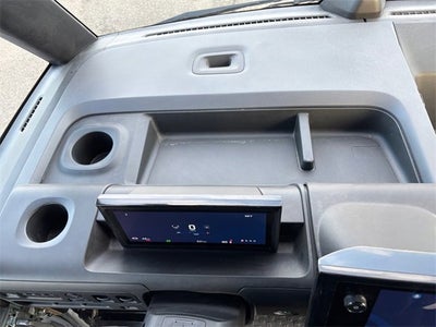 2024 BrightDrop Zevo 400 EJY