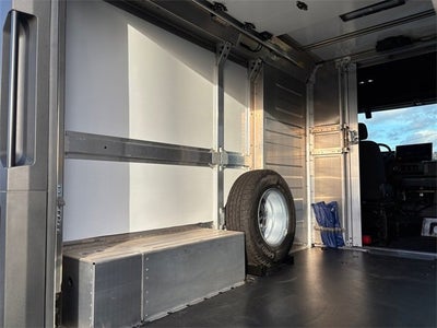 2024 BrightDrop Zevo 400 EJY