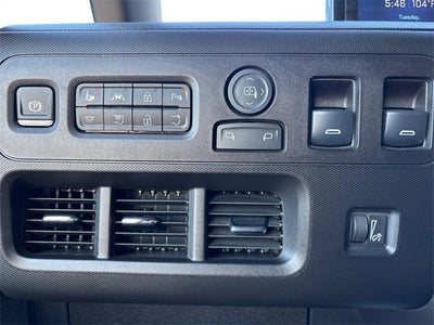 2024 BrightDrop Zevo 400 EJY