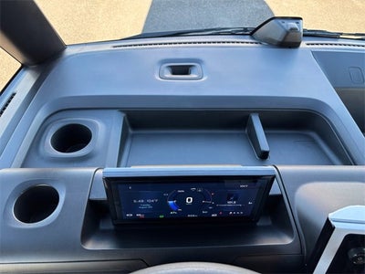 2024 BrightDrop Zevo 400 EJY