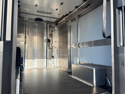 2024 BrightDrop Zevo 400 EJY