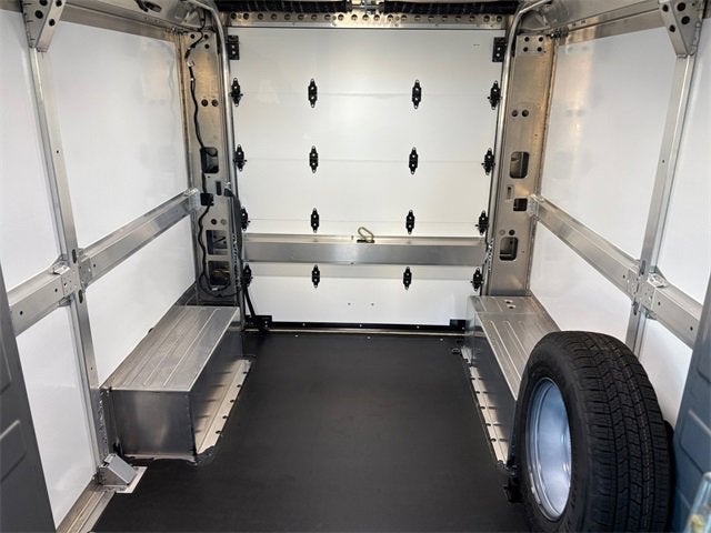 2024 BrightDrop Zevo 400 EJY