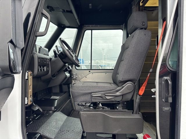 2023 BrightDrop Zevo 600 EJY