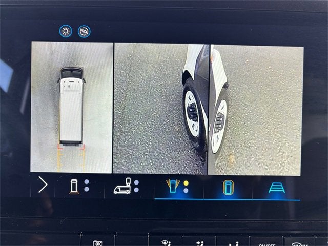 2024 BrightDrop Zevo 600 EJY