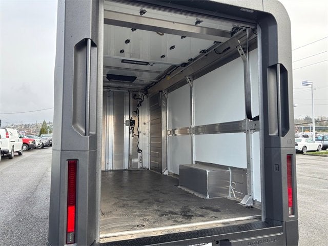 2024 BrightDrop Zevo 600 EJY