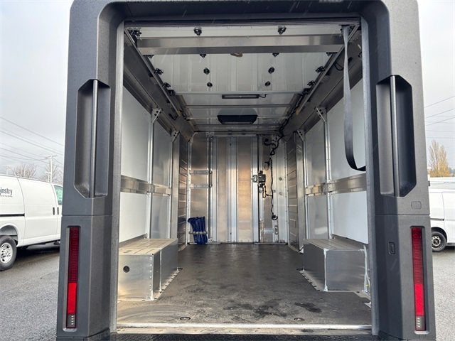 2024 BrightDrop Zevo 600 EJY