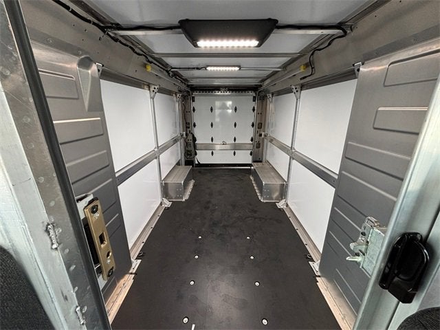 2024 BrightDrop Zevo 600 EJY