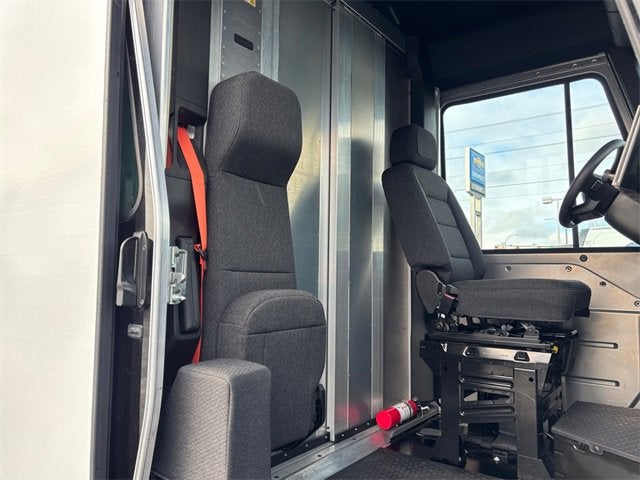 2024 BrightDrop Zevo 600 EJY