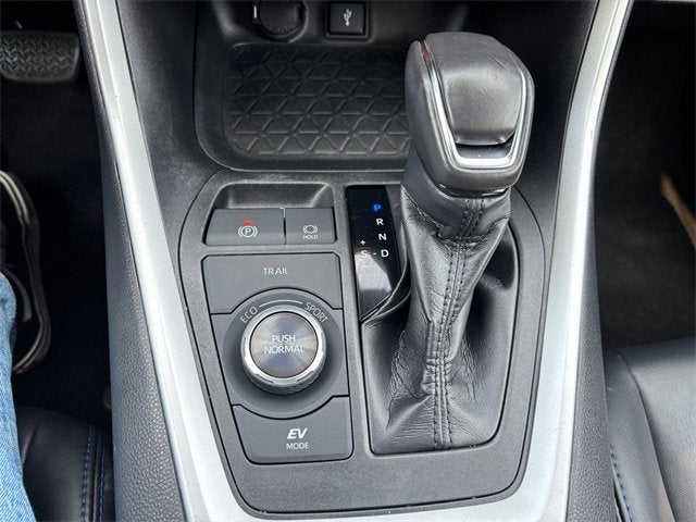 2020 Toyota RAV4 Hybrid XSE