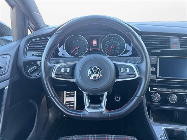2021 Volkswagen Golf GTI S