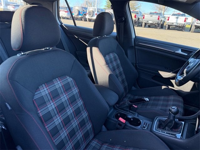 2021 Volkswagen Golf GTI S