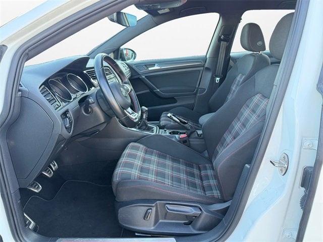 2021 Volkswagen Golf GTI S