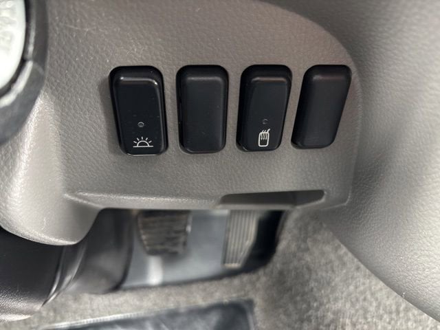2019 Mitsubishi FE14 Base