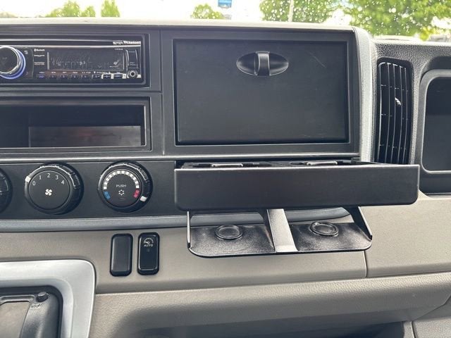 2019 Mitsubishi FE14 Base