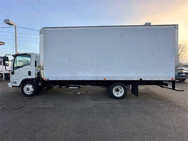2025 Chevrolet Low Cab Forward 4500 1WT
